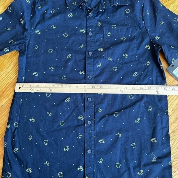 Boys button down shirt - Picture 2 of 4